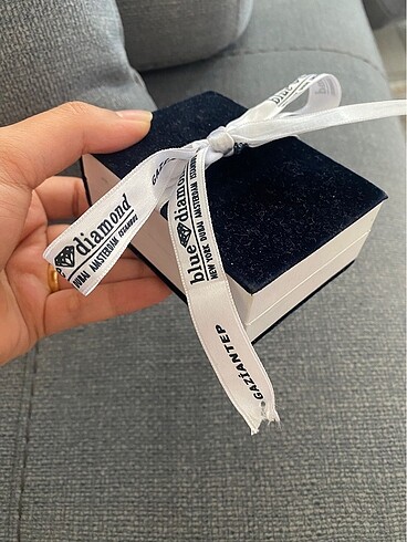 Beden gri Renk Blue Diamond Kolye