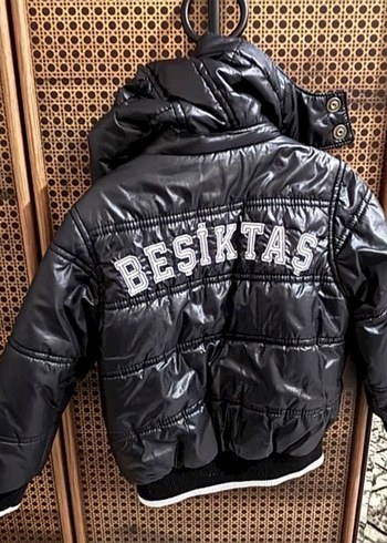 Kapüşonlu çocuk mont - Görsel 2