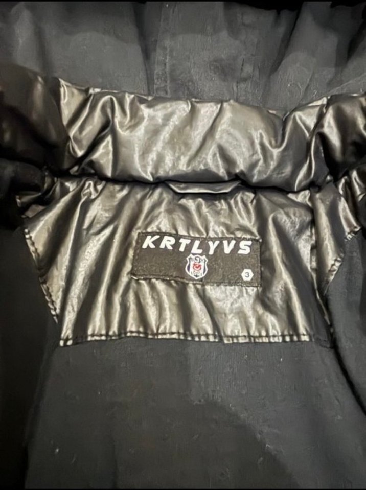 Kapüşonlu çocuk mont - Görsel 4