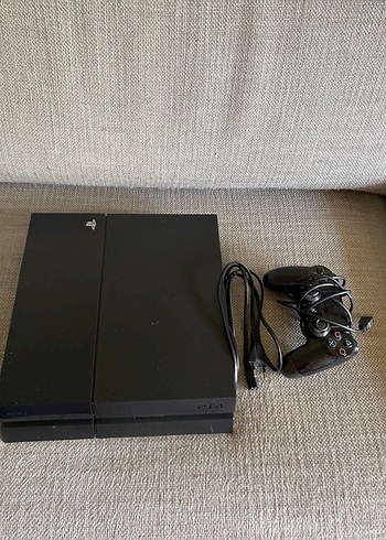 PlayStation 4 Konsol ve Kablosuz Kontrolcü