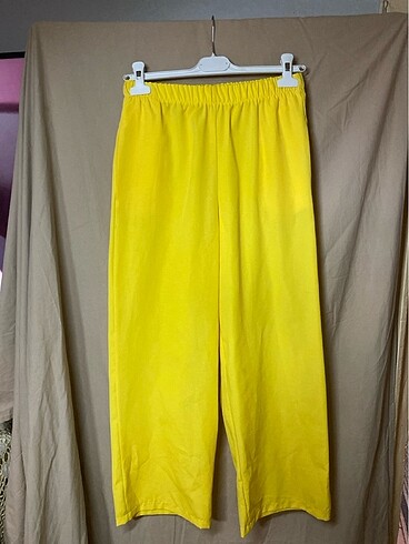 Beli lastikli bol pantolon