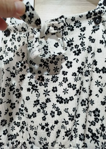 Beyaz Çiçek Desenli Kemerli kız çocuk Tulum - Görsel 9