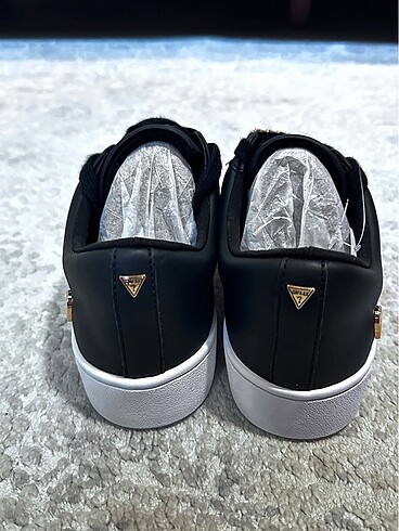 38 Beden siyah Renk Guess Sneaker Special Design