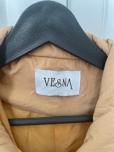 universal Beden Vesna mont