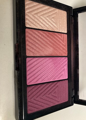 Maybelline Master Blush Renk ve Aydınlatıcı Palet - Görsel 2