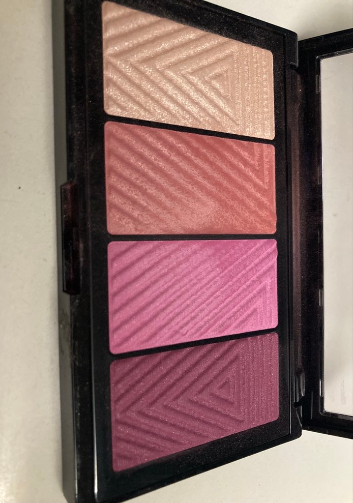 Maybelline Master Blush Renk ve Aydınlatıcı Palet - Görsel 2