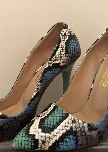 Yılan Desenli Turkuaz Stiletto Topuklu Ayakkabı - Görsel 2
