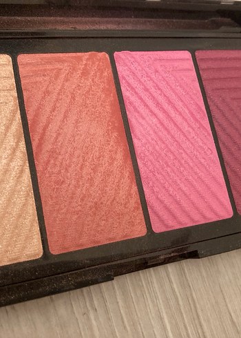 Maybelline Master Blush Renk Paleti - Görsel 2