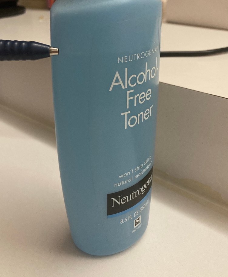 Neutrogena Alkolsüz Toner 250 ml - Görsel 2