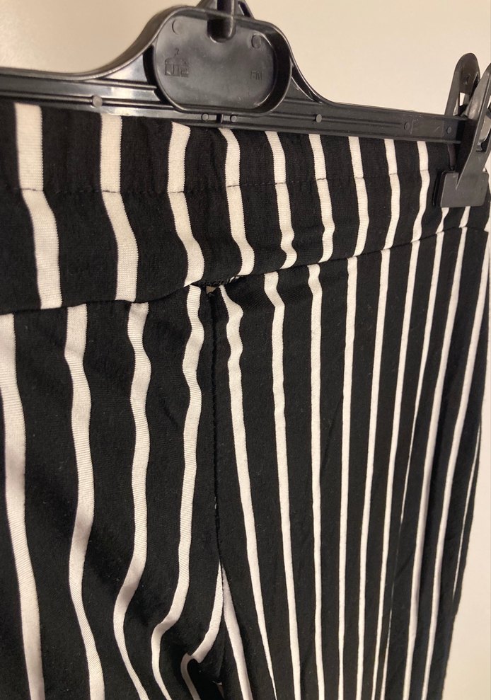 ÜRÜNDEKİ LASTİK KAYBOLDU S-M beden ama şu an L-XL A RAHAT OLUR - Görsel 3