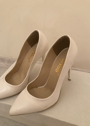 Beyaz Stiletto Topuklu Kadın Ayakkabı - Görsel 2