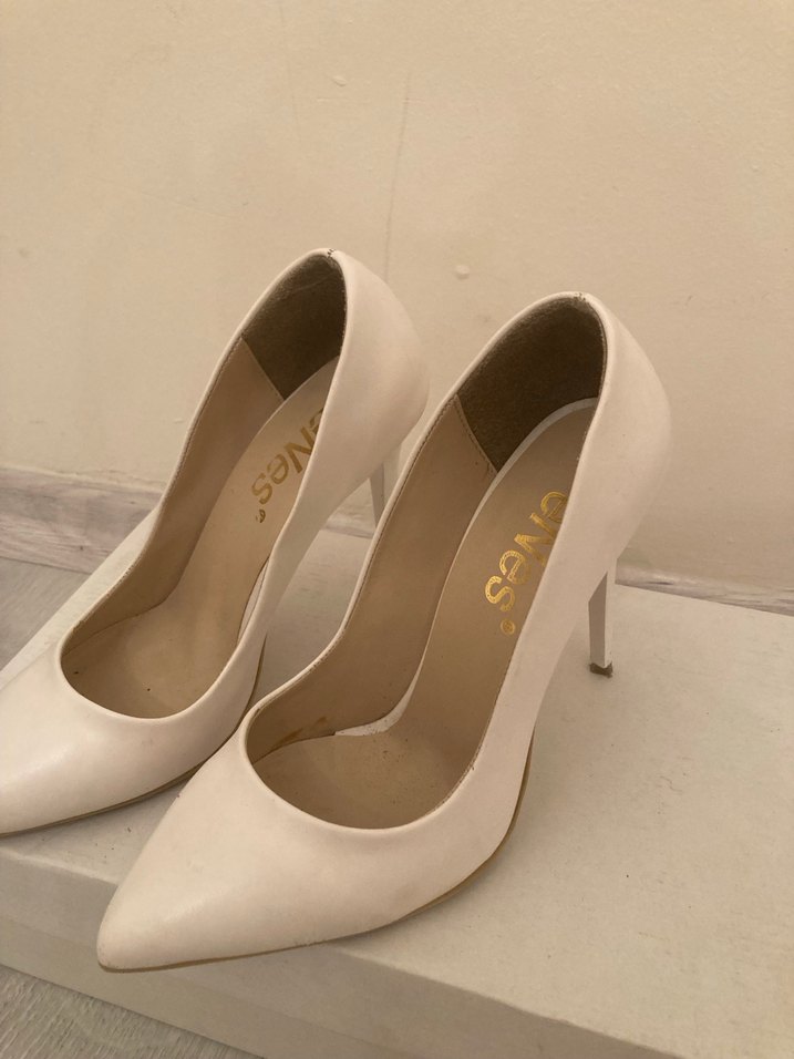 Beyaz Stiletto Topuklu Kadın Ayakkabı - Görsel 2