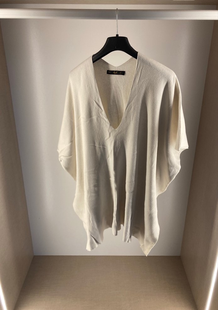 Beyaz V Yaka Keten Salaş Kadın Panço - Görsel 3