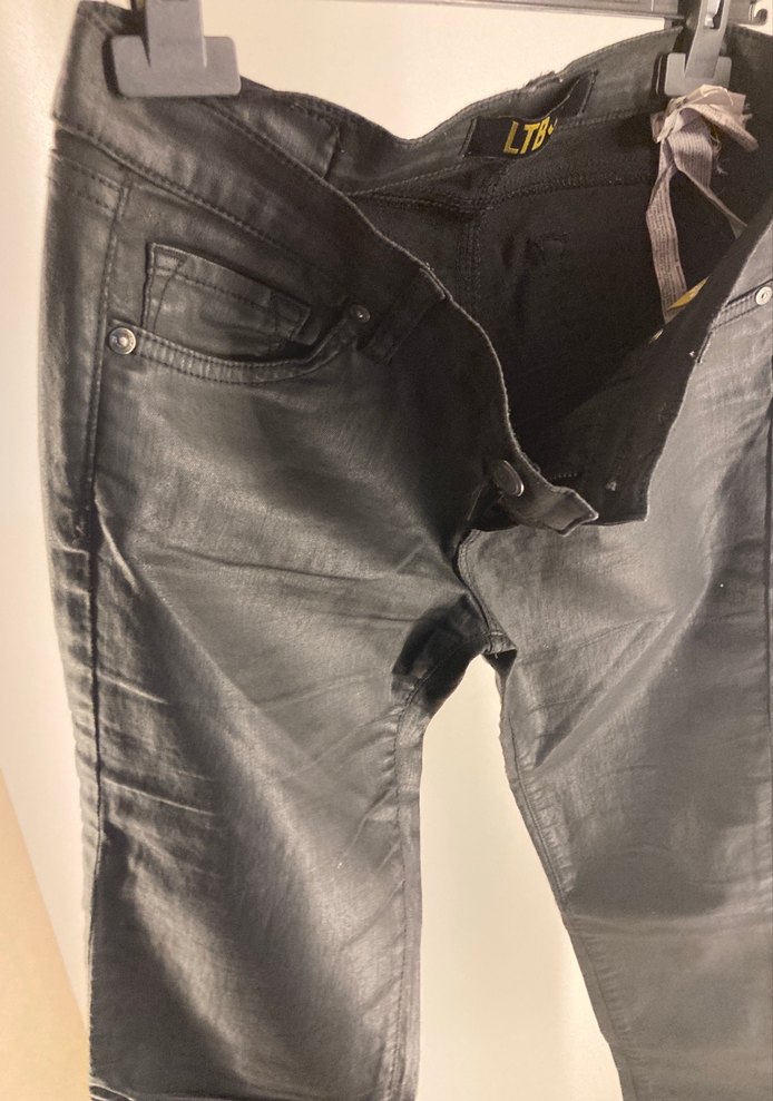 Siyah Deri Kemerli Dar Kesim Kadın Pantolon - Görsel 2