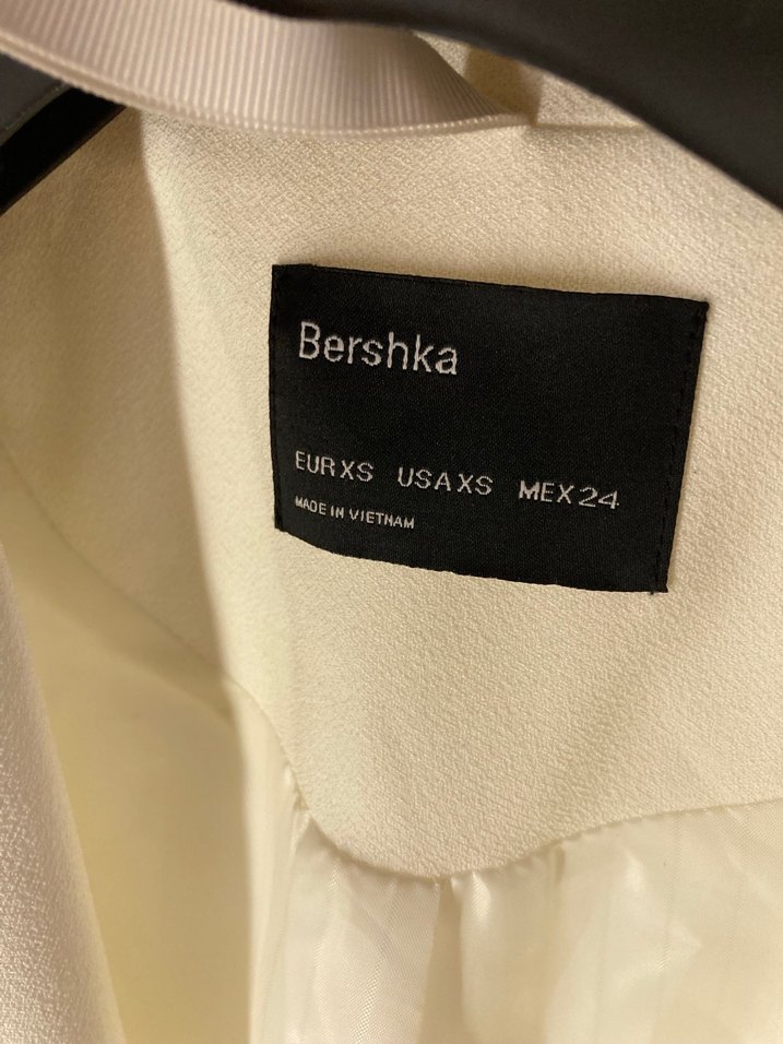 Bershka Kadın Blazer Ceket SIFIRDIR ETİKETİ YOK MAALESEF - Görsel 3