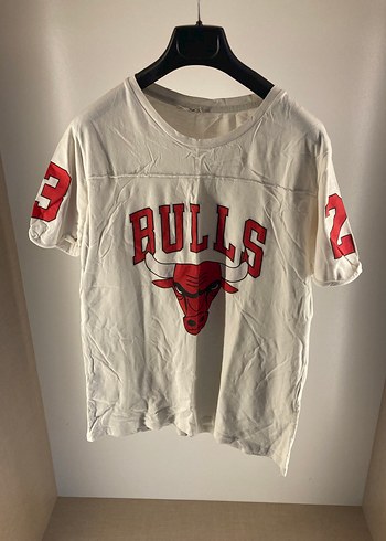 Beyaz Bulls Baskılı Tişört - Görsel 2