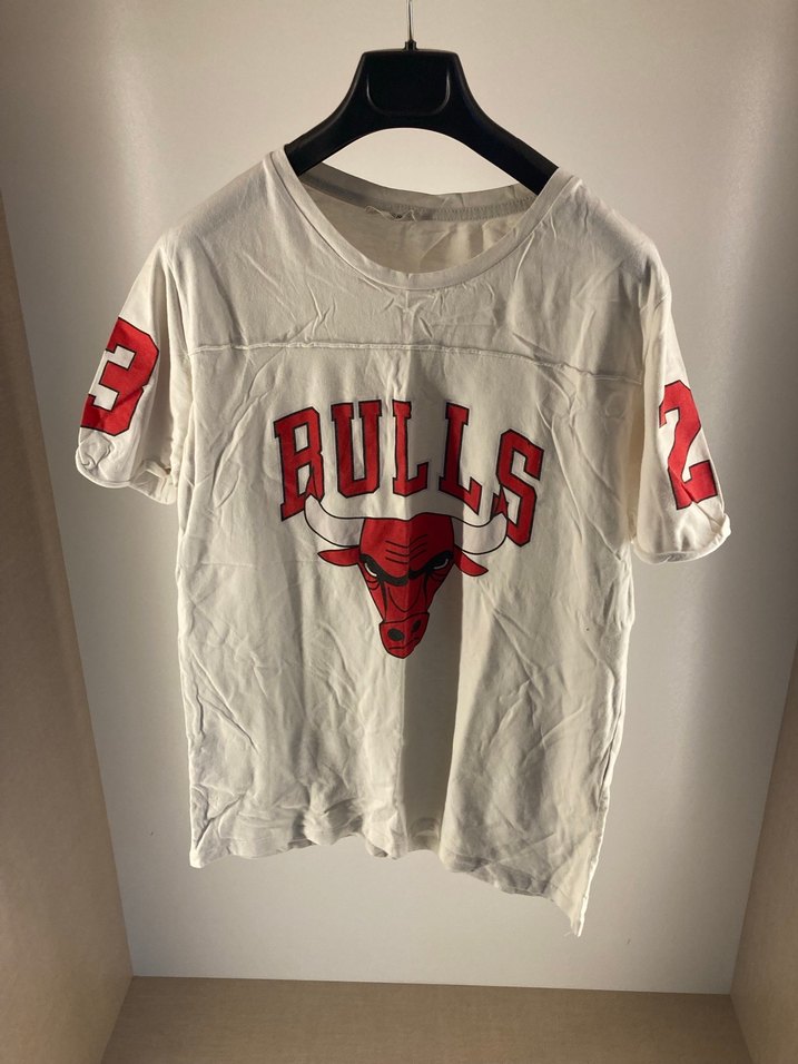 Beyaz Bulls Baskılı Tişört - Görsel 2