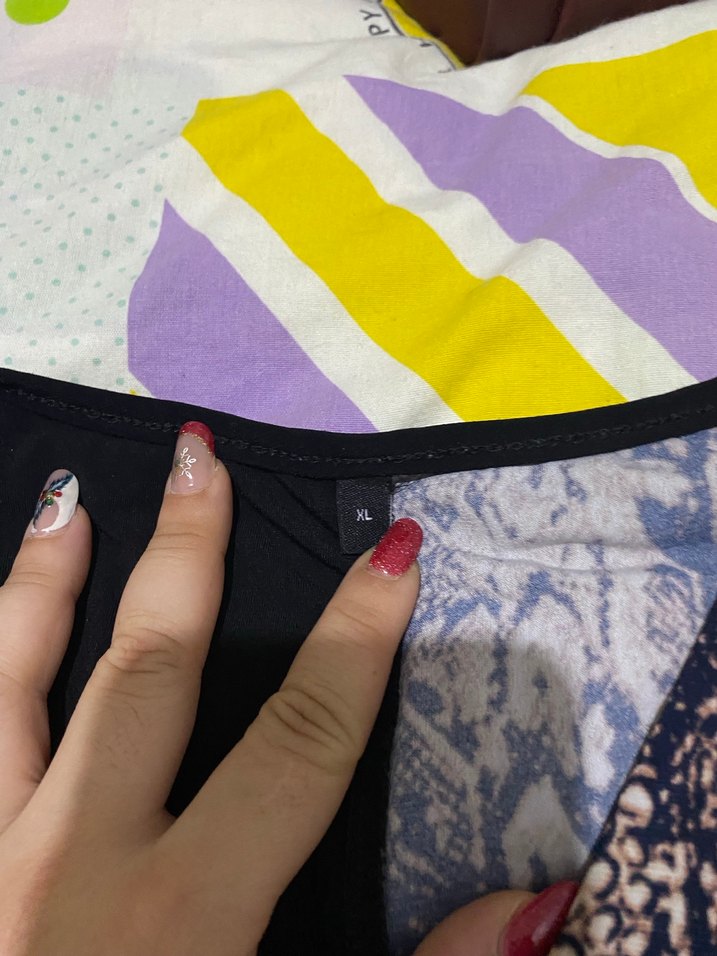 Yılan Desenli Drapeli Siyah V Yaka Bodysuit - Görsel 3