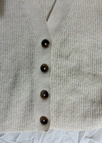 Bej V Yaka Örgü Kadın Hırka - Görsel 3