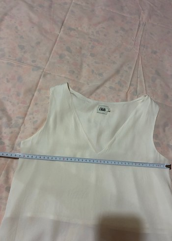 Beyaz Kolsuz V Yaka Keten Bluz - Görsel 4