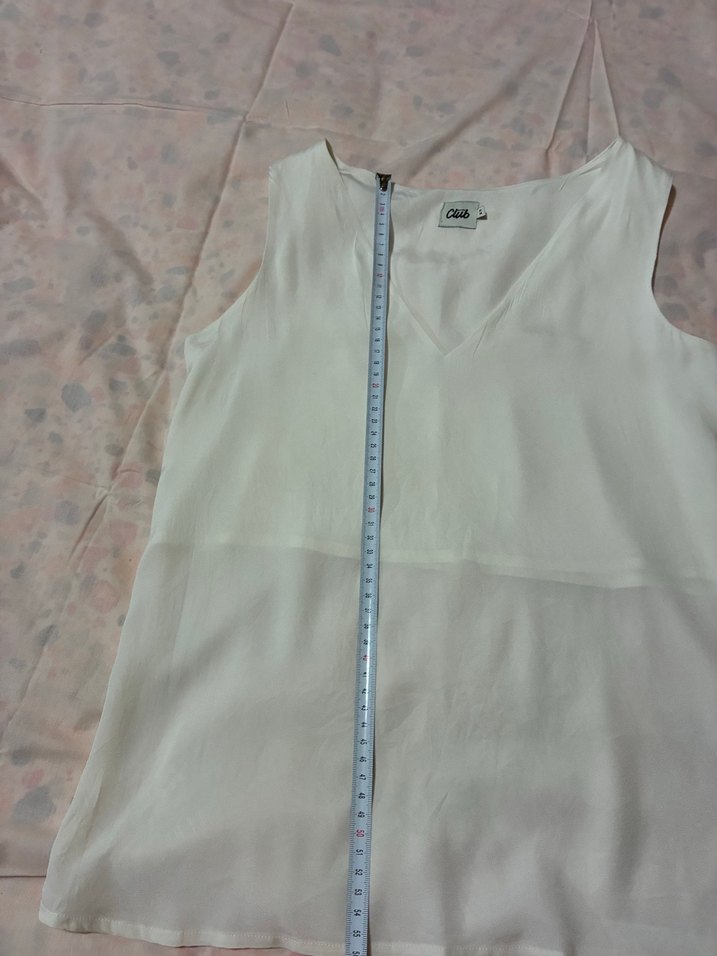 Beyaz Kolsuz V Yaka Keten Bluz - Görsel 5