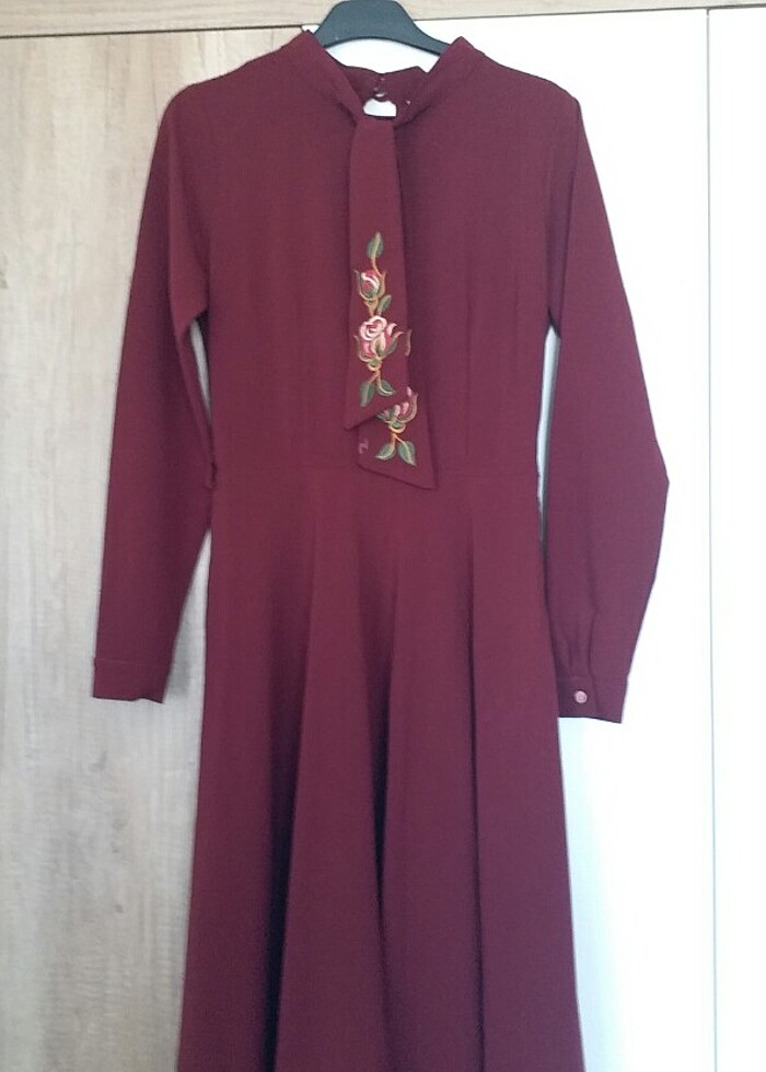 Nakışlı kiloş elbise - Görsel 4