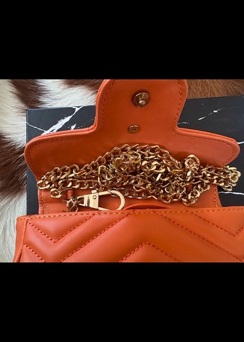 Gucci GUCCİ MİNİ Turuncu Deri Zincirli Kadın Çanta