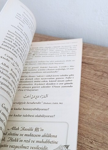 FAHRİ KAİNAT EFENDİMİZ KİTABI