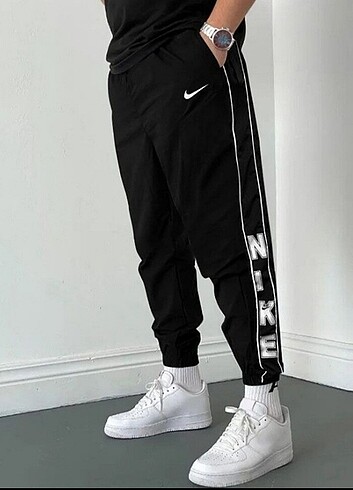 Nike Baskılı eşofman altı