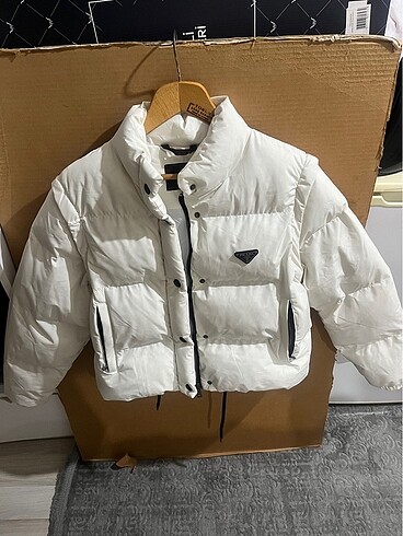 Prada mont