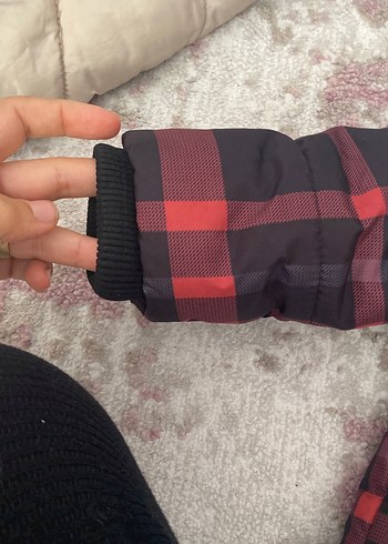 Kırmızı Ekose Kapüşonlu Erkek Çocuk Mont - Görsel 2