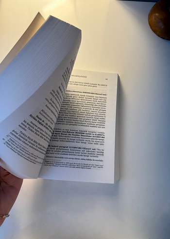  Anayasa Hukukunun Temel Metinleri - Beta