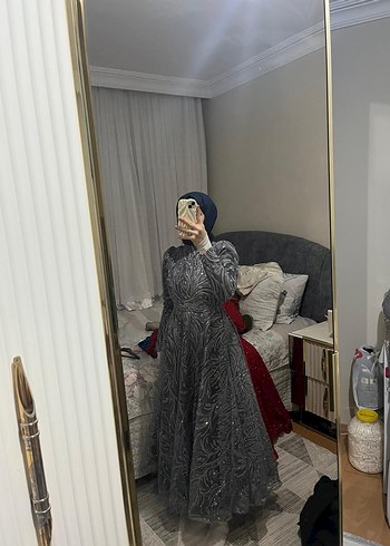 Yılan Desenli Gri Uzun Abiye Elbise - Görsel 3