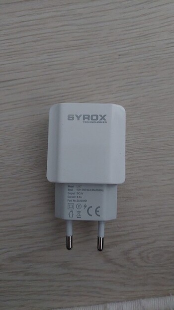 Syrox marka şarj aleti 2.6 amper 11 watt gücunde