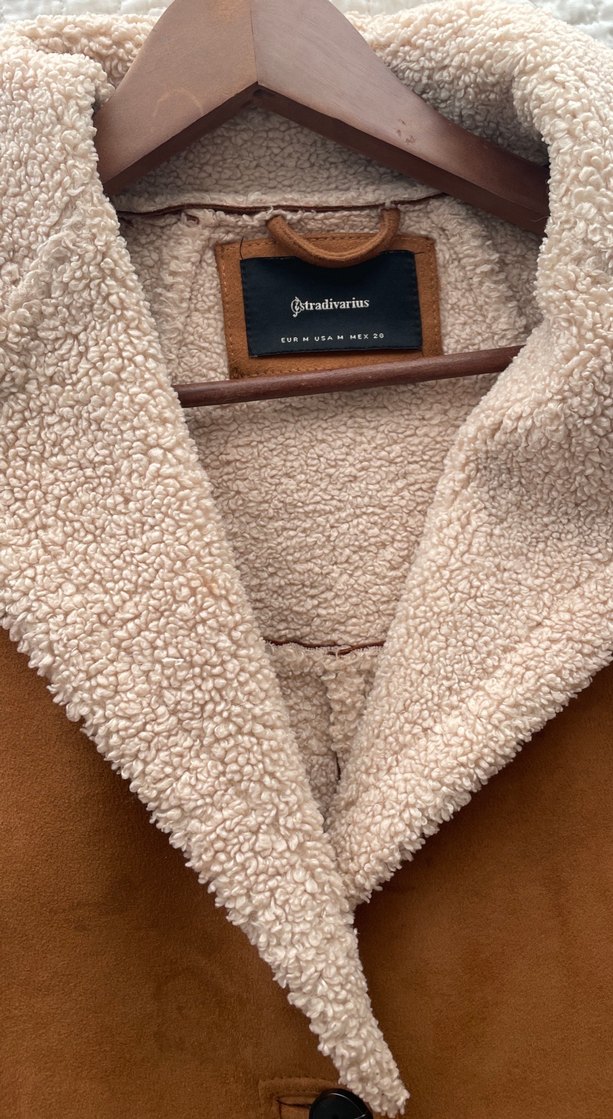 Stradivarius marka ,Kahverengi Kadın Süet Kürklü Kışlık Ceket - Görsel 2
