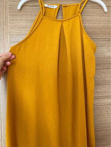 Halter yaka elbise