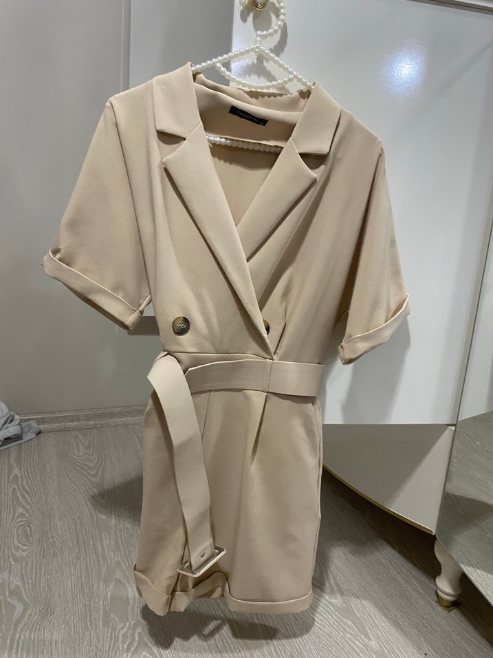 Kadın Kemerli Kısa Tulum - Camel Renk - Görsel 4