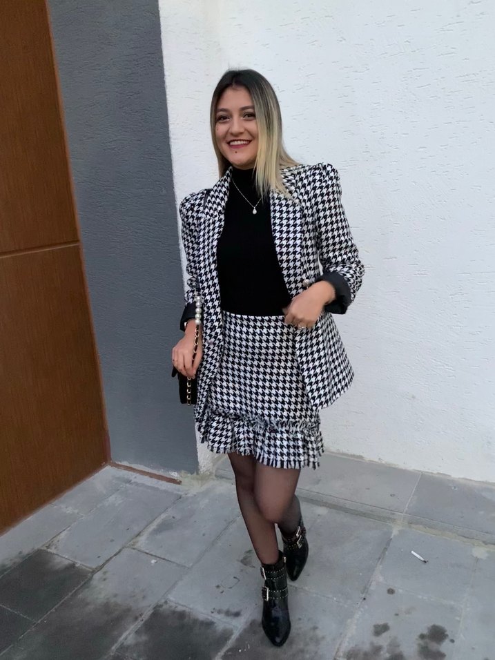 Kadın Siyah Ekose Kemerli Mini Blazer - Görsel 3