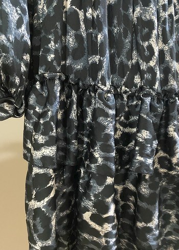 Gri Bağlama Desenli Fırfırlı Uzun Kollu Elbise - Görsel 4