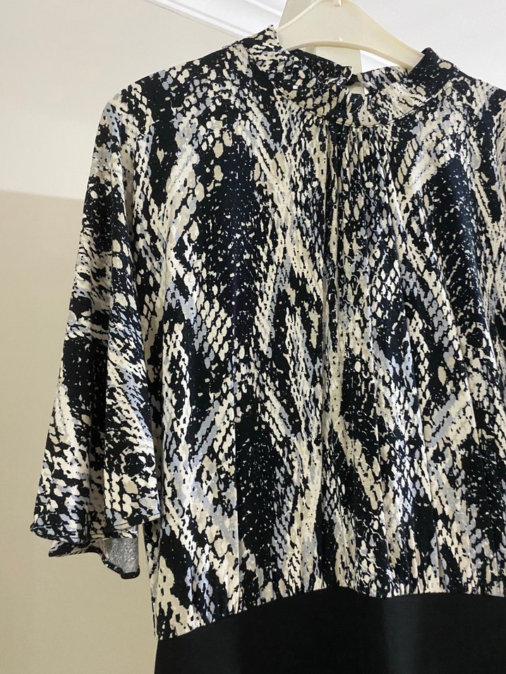 Koton Yılan Desenli Siyah Midi Elbise - Görsel 2