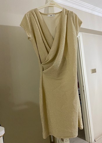 Mango Bej Drapeli Midi V Yaka Elbise - Görsel 2