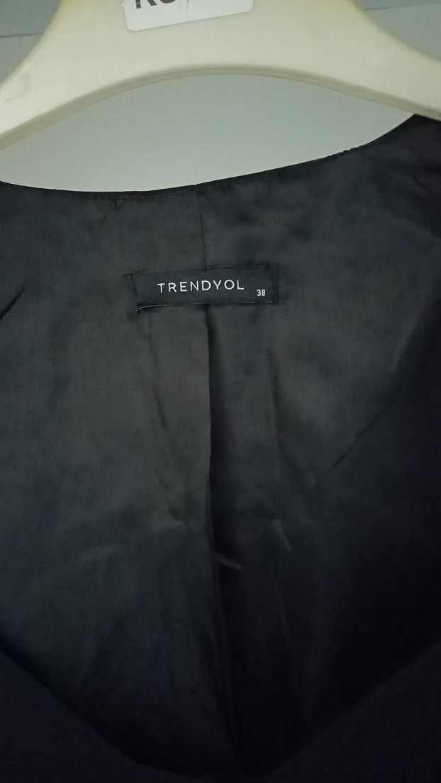 Siyah Düğmeli Kolsuz Midi Kadın Yelek - Görsel 2