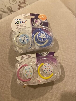 Avent emzik
