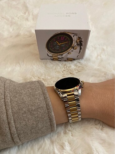 Michael Kors akıllı saat - Görsel 6