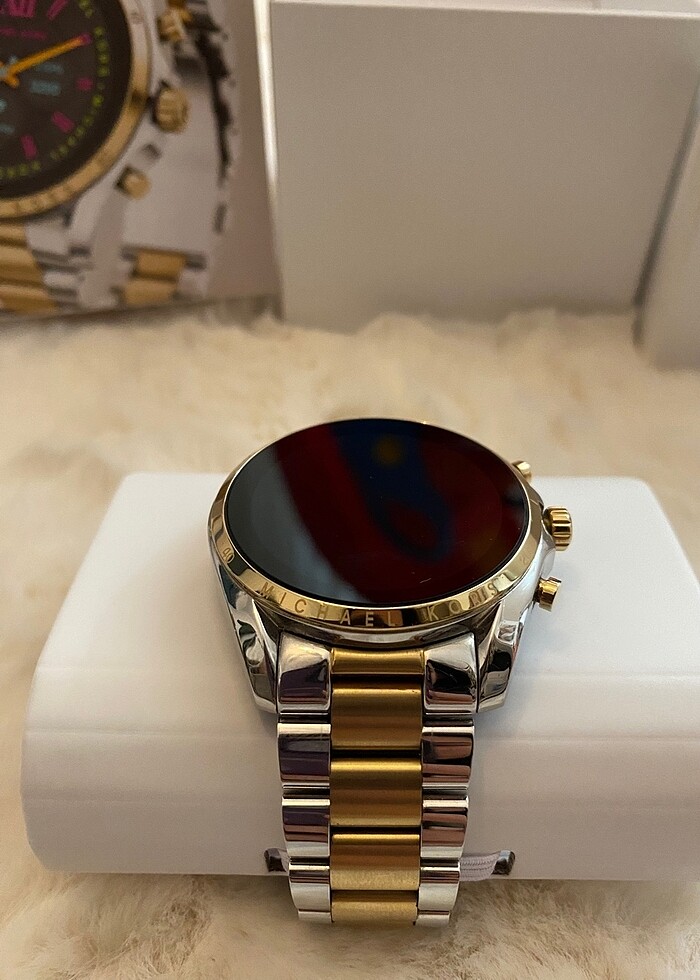 Michael Kors akıllı saat - Görsel 3