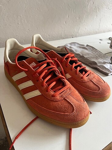 Adidas spezial
