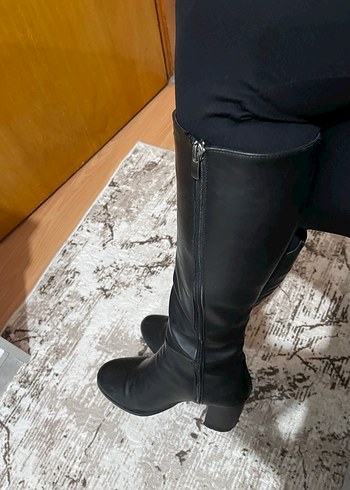 Siyah Deri Diz Üstü Topuklu Kadın Çizme - Görsel 8