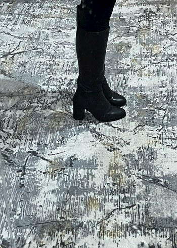 Siyah Deri Diz Üstü Topuklu Kadın Çizme - Görsel 2