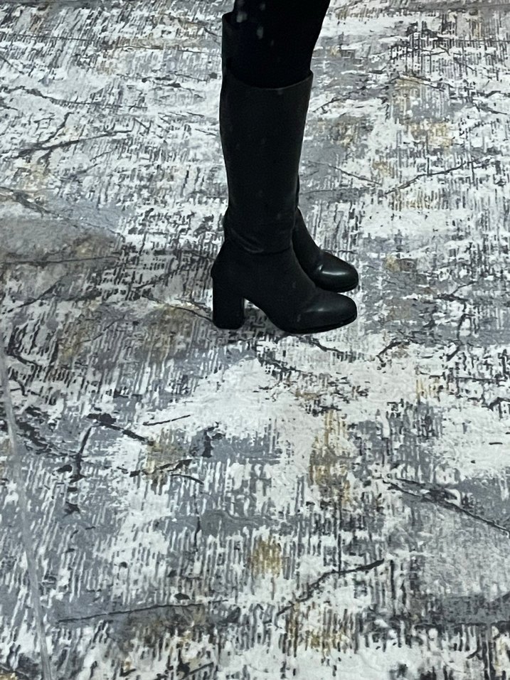 Siyah Deri Diz Üstü Topuklu Kadın Çizme - Görsel 2