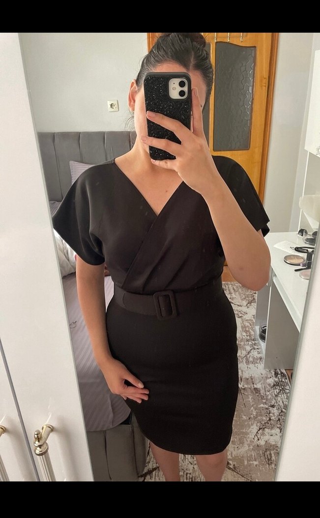 Siyah V Yakalı Midi Elbise - Görsel 2